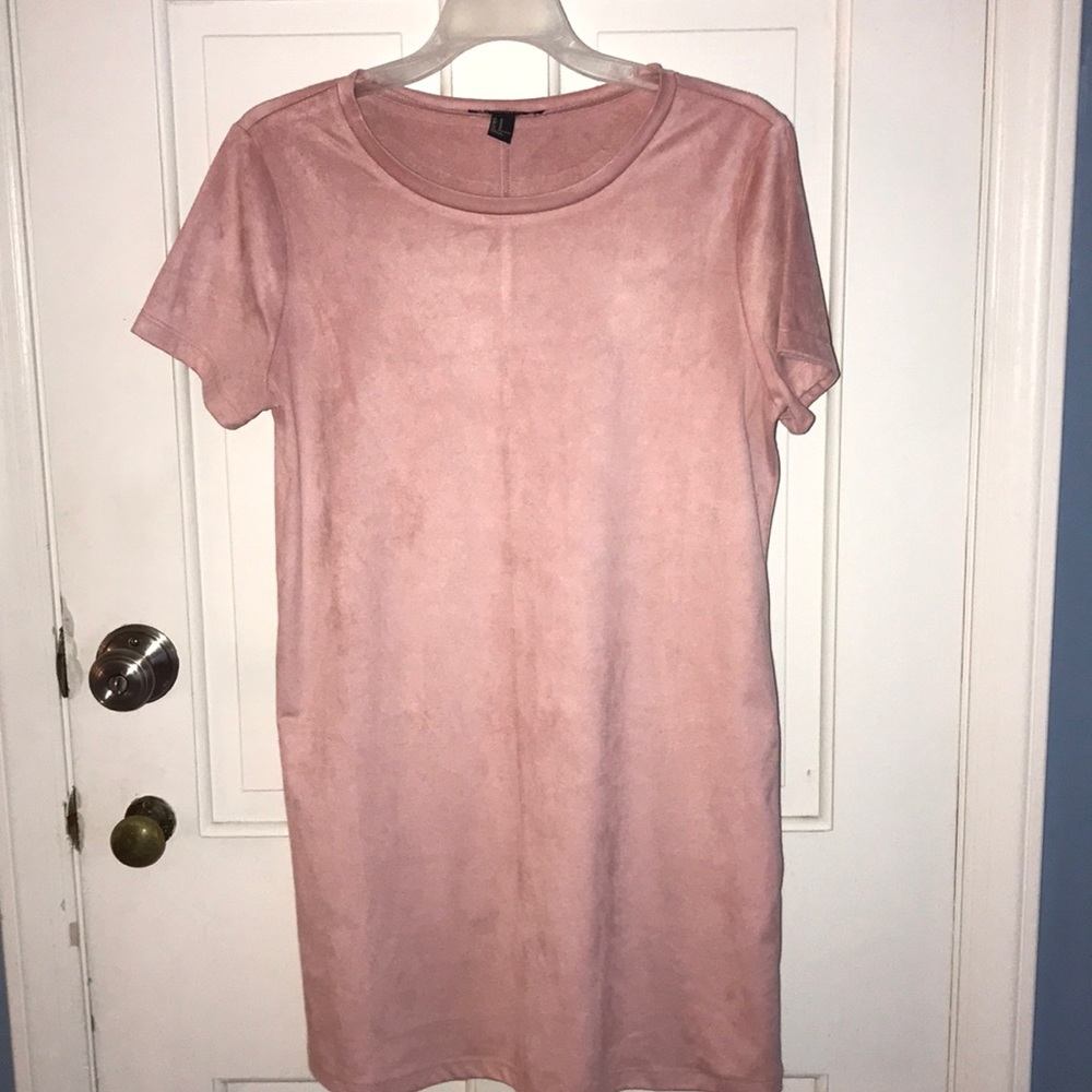 Light pink velvet dress.